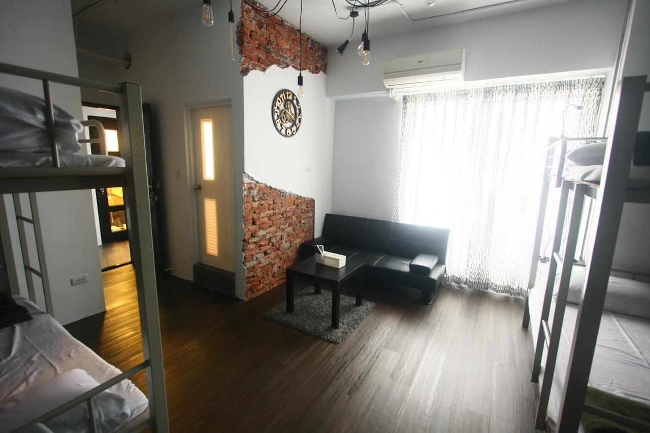 Color House Hostel Тайджун Стая снимка
