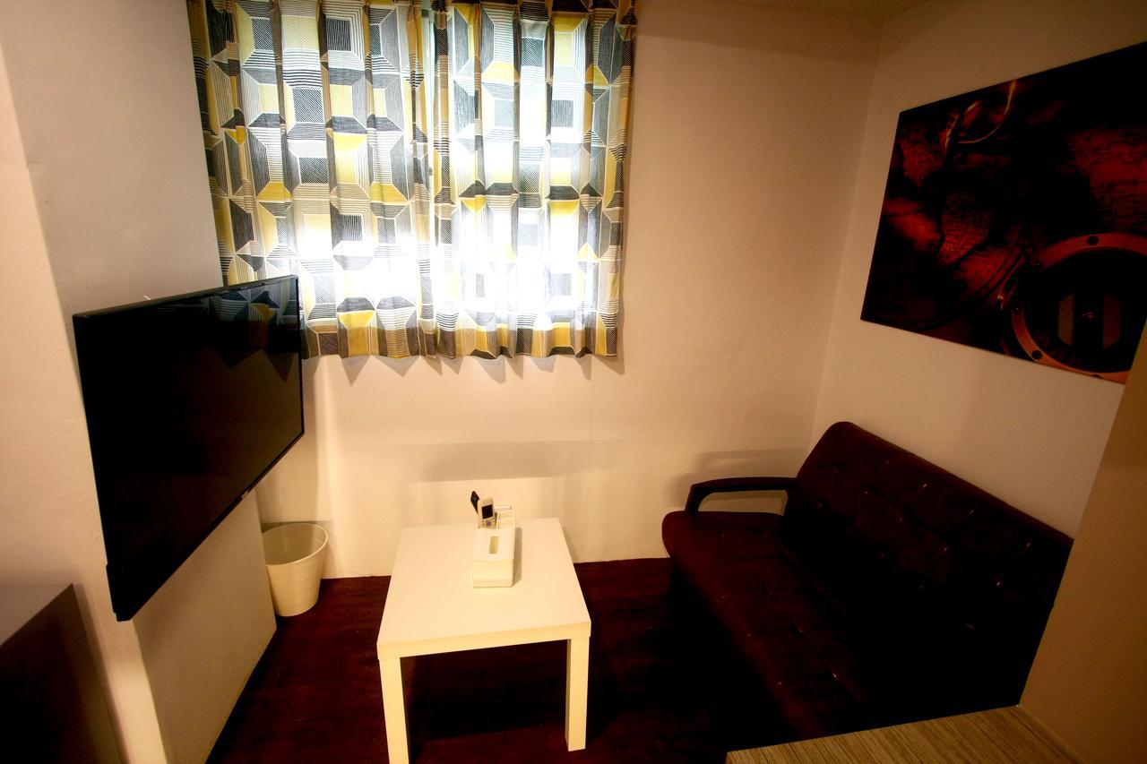 Color House Hostel Тайджун Стая снимка