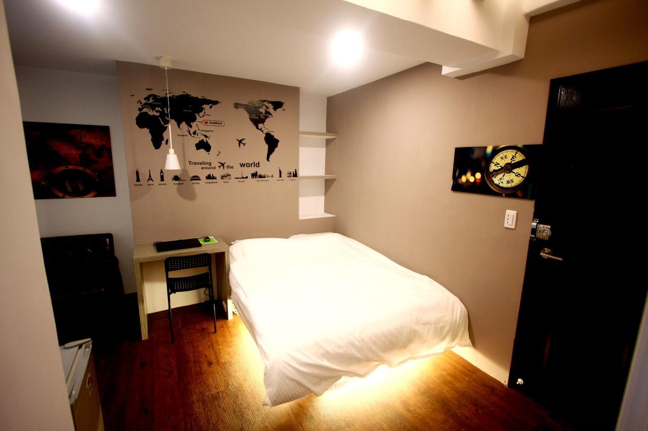 Color House Hostel Тайджун Стая снимка
