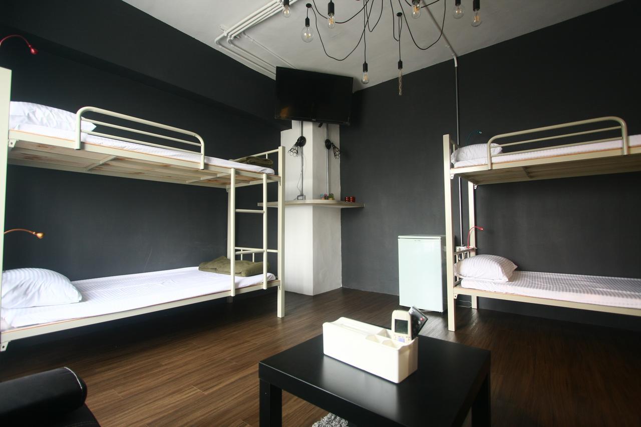 Color House Hostel Тайджун Стая снимка