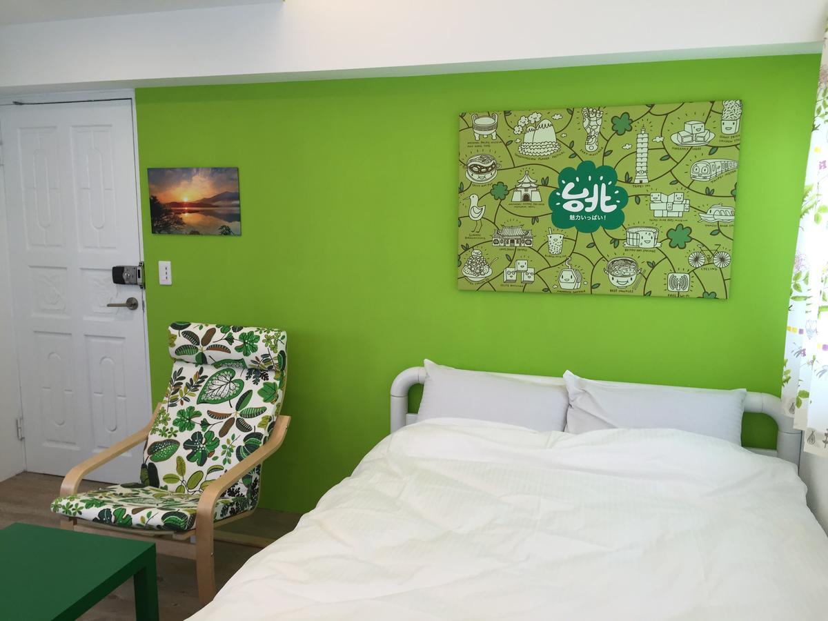 Color House Hostel Тайджун Екстериор снимка